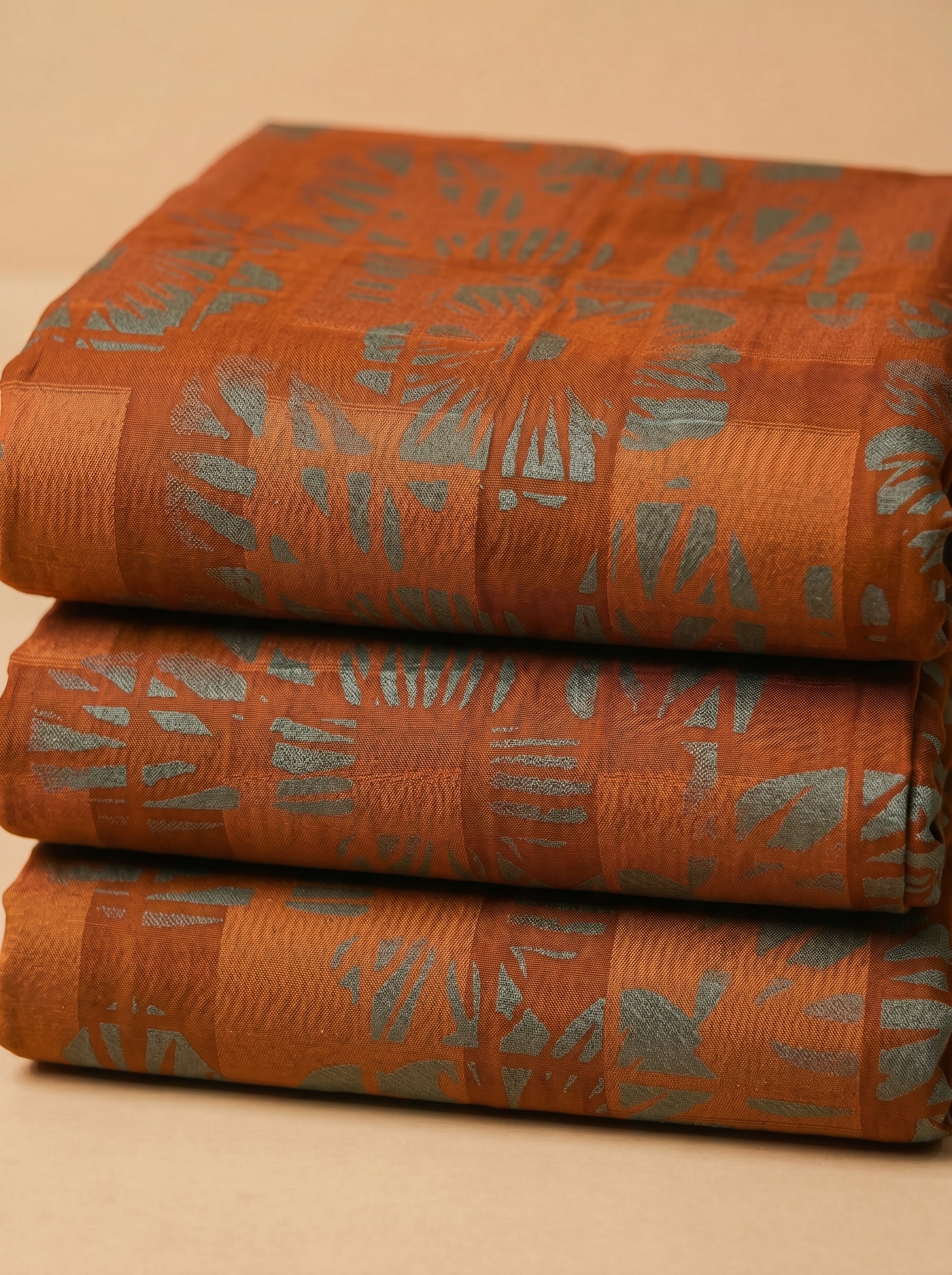 Abstract tropical motifs on a rich rust base