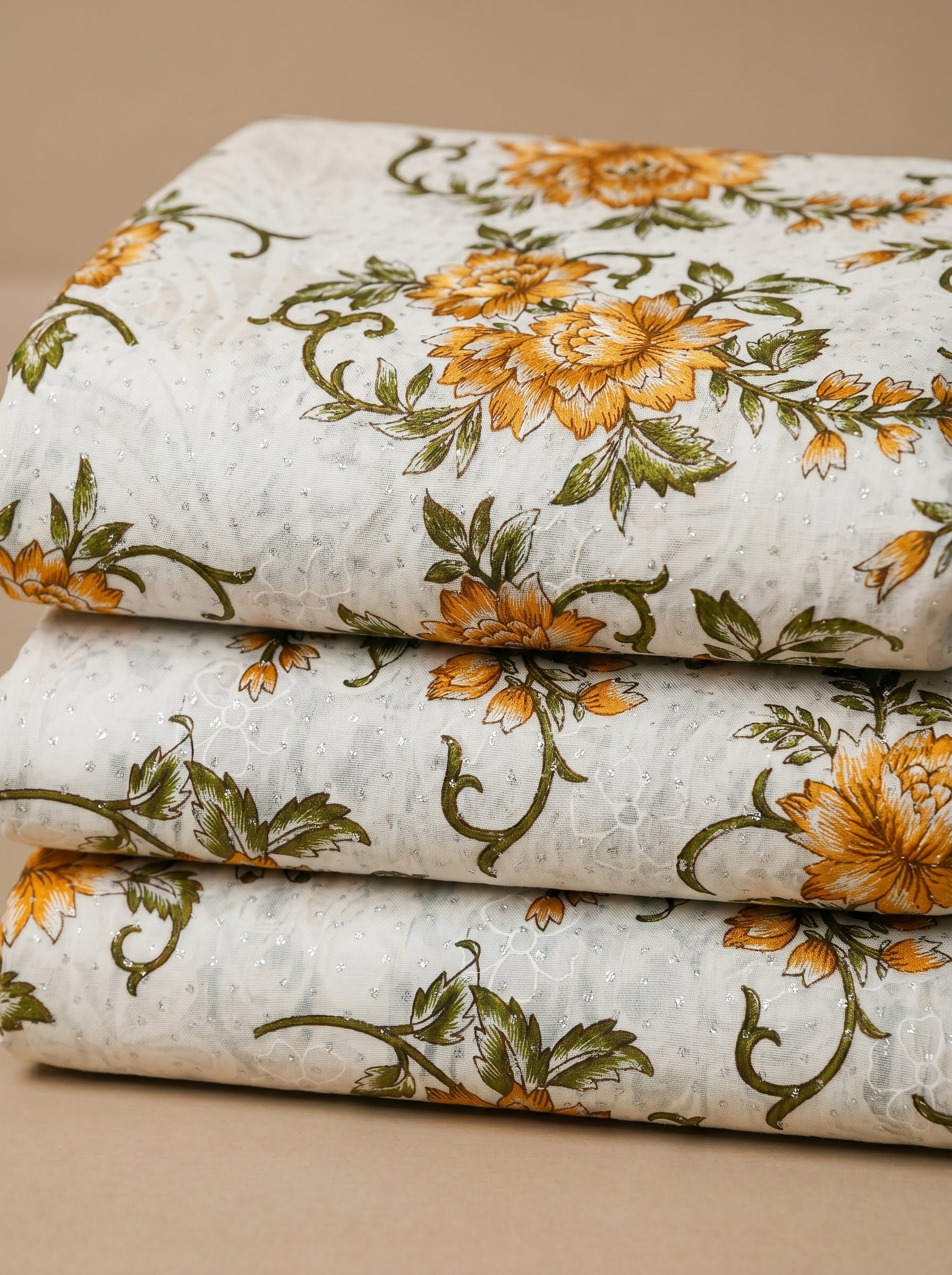 Flowers shower with stone detailing