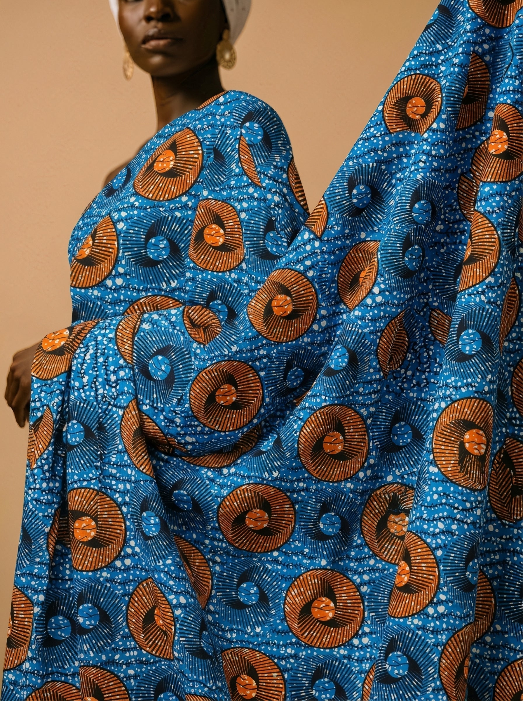 Rusty orange fans on an ocean blue base