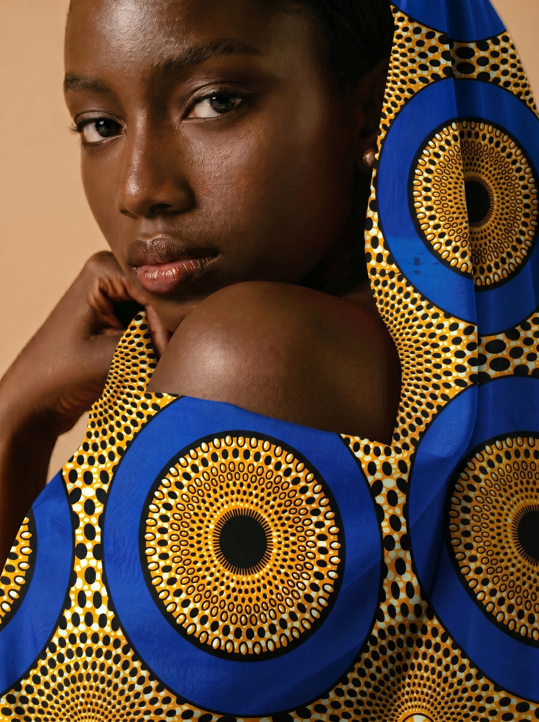 Cheetah-inspired circle pattern
