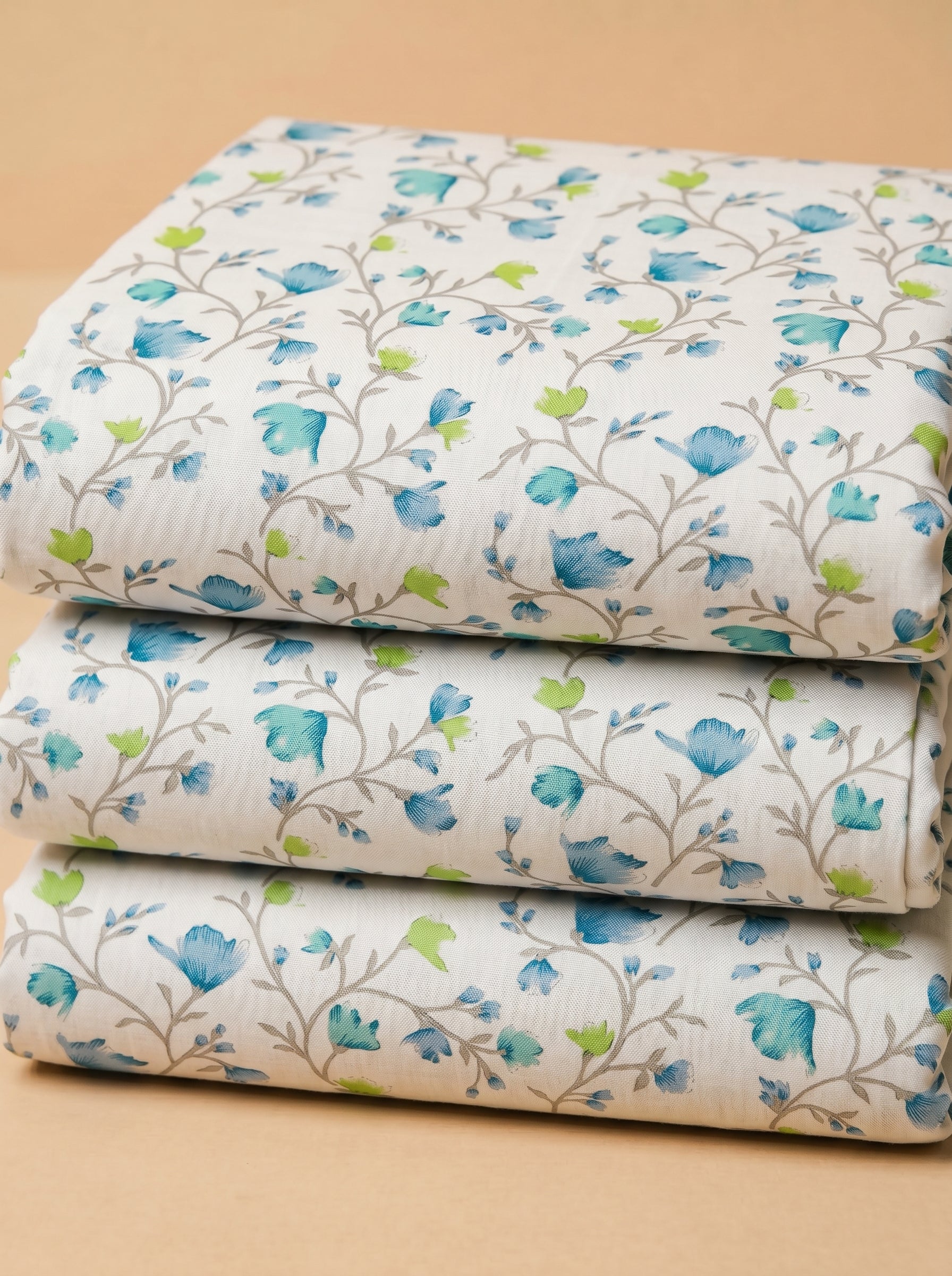 Soft floral print on pure cotton base