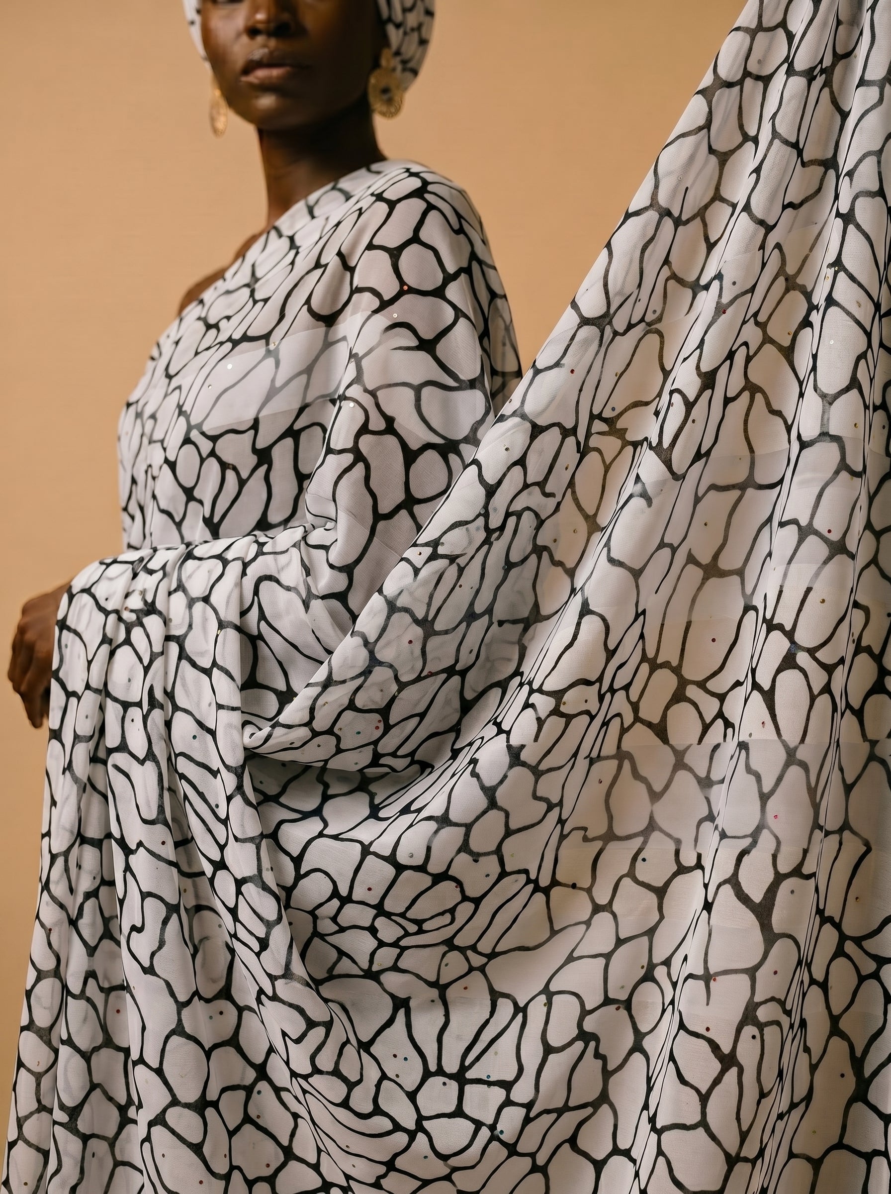 Stone-inspired abstract print