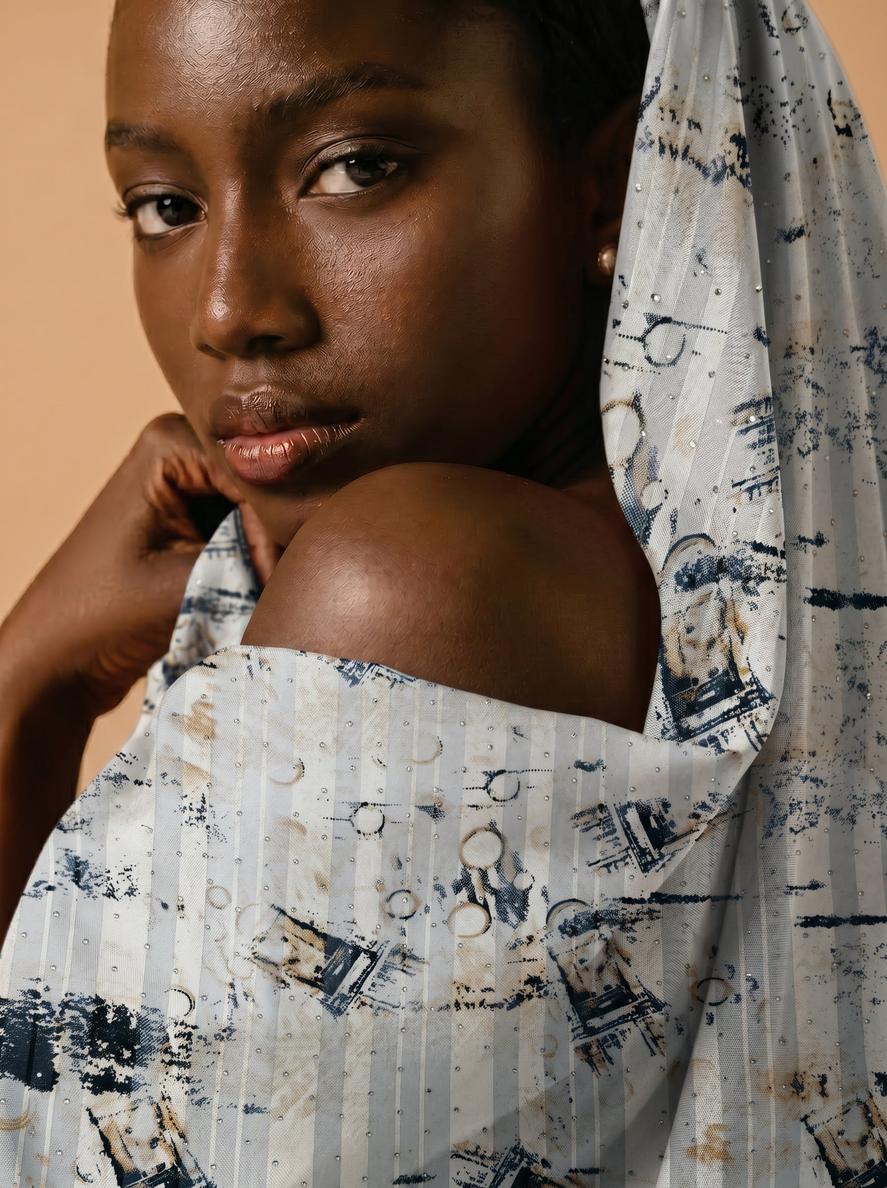 Neutral abstract print